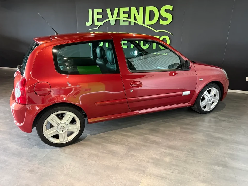 2002 Renault Clio 2nd Gen - Image 14 of 30