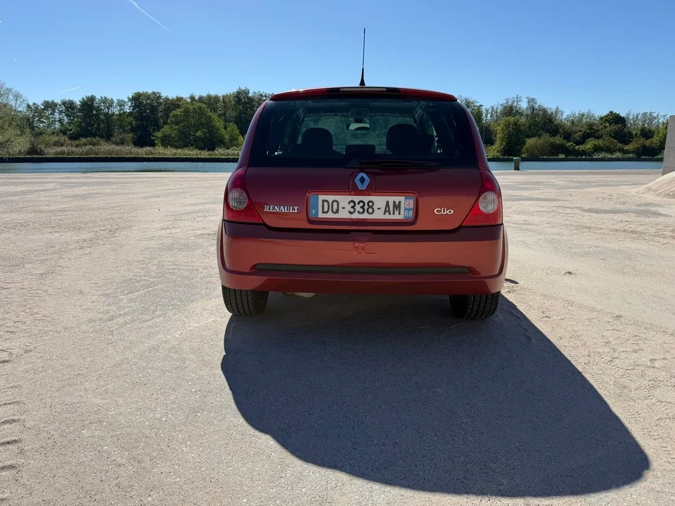 2002 Renault Clio 2nd Gen - Image 4 of 30