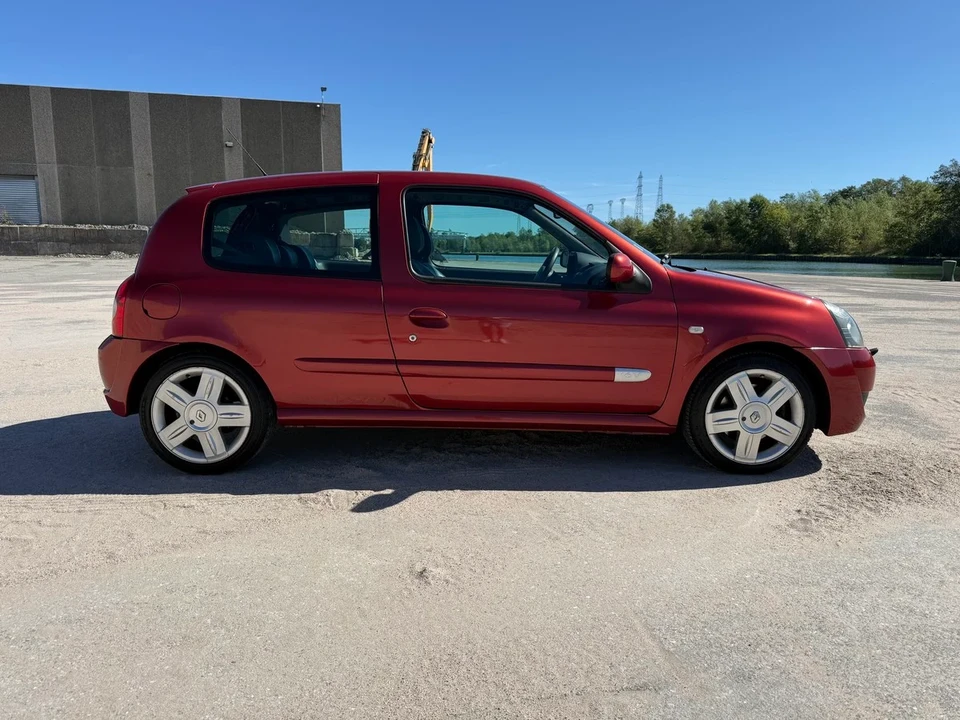 2002 Renault Clio 2nd Gen - Image 6 of 30