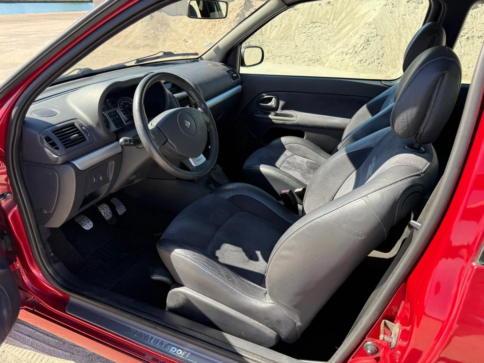 2002 Renault Clio 2nd Gen - Image 19 of 30