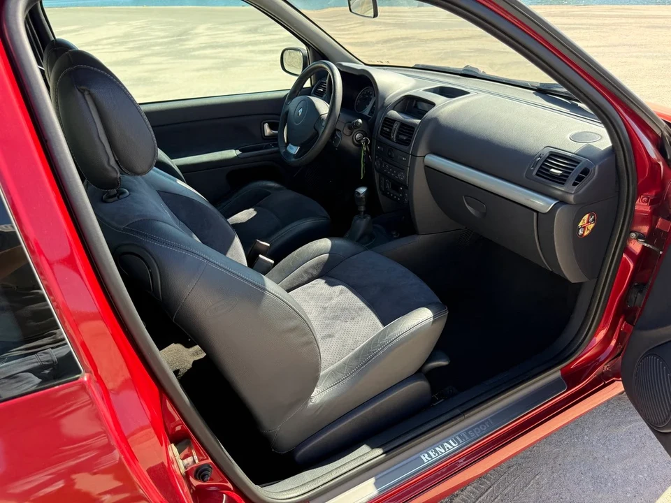 2002 Renault Clio 2nd Gen - Image 27 of 30