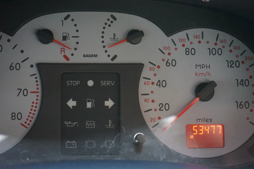 2002 Renault Clio 2nd Gen - Image 10 of 22