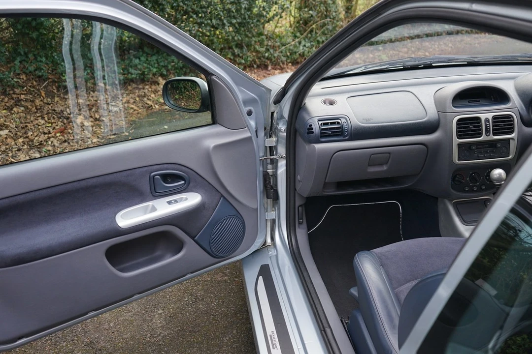2002 Renault Clio 2nd Gen - Image 15 of 22