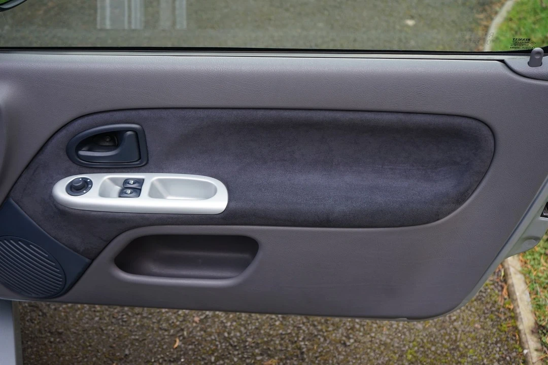 2002 Renault Clio 2nd Gen - Image 12 of 22