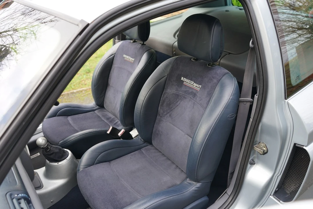 2002 Renault Clio 2nd Gen - Image 9 of 22