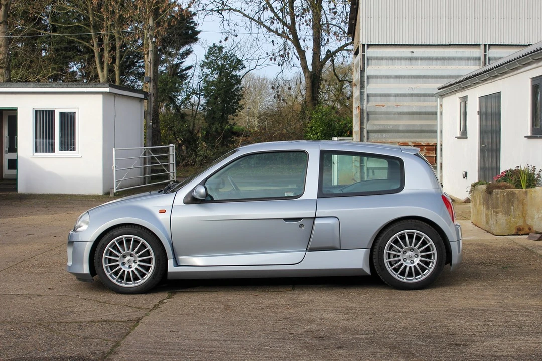 2002 Renault Clio 2nd Gen - Image 14 of 30