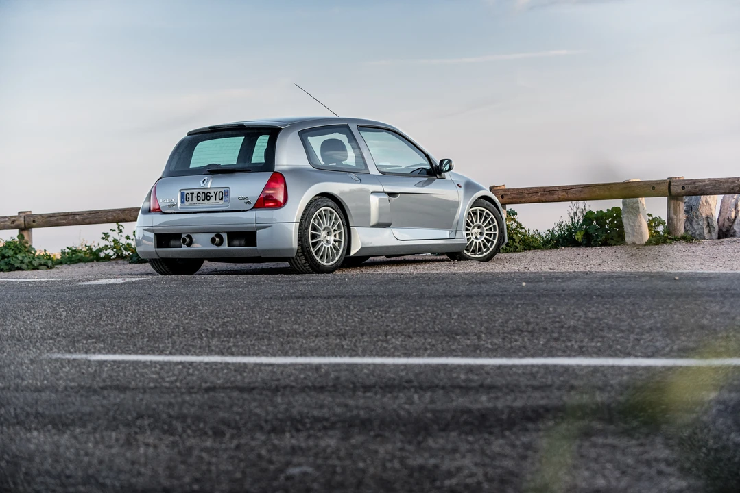 2002 Renault Clio 2nd Gen - Image 11 of 31