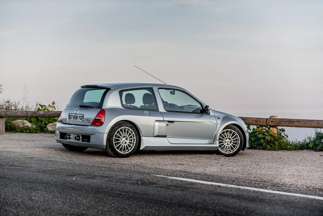 2002 Renault Clio 2nd Gen - Image 10 of 31