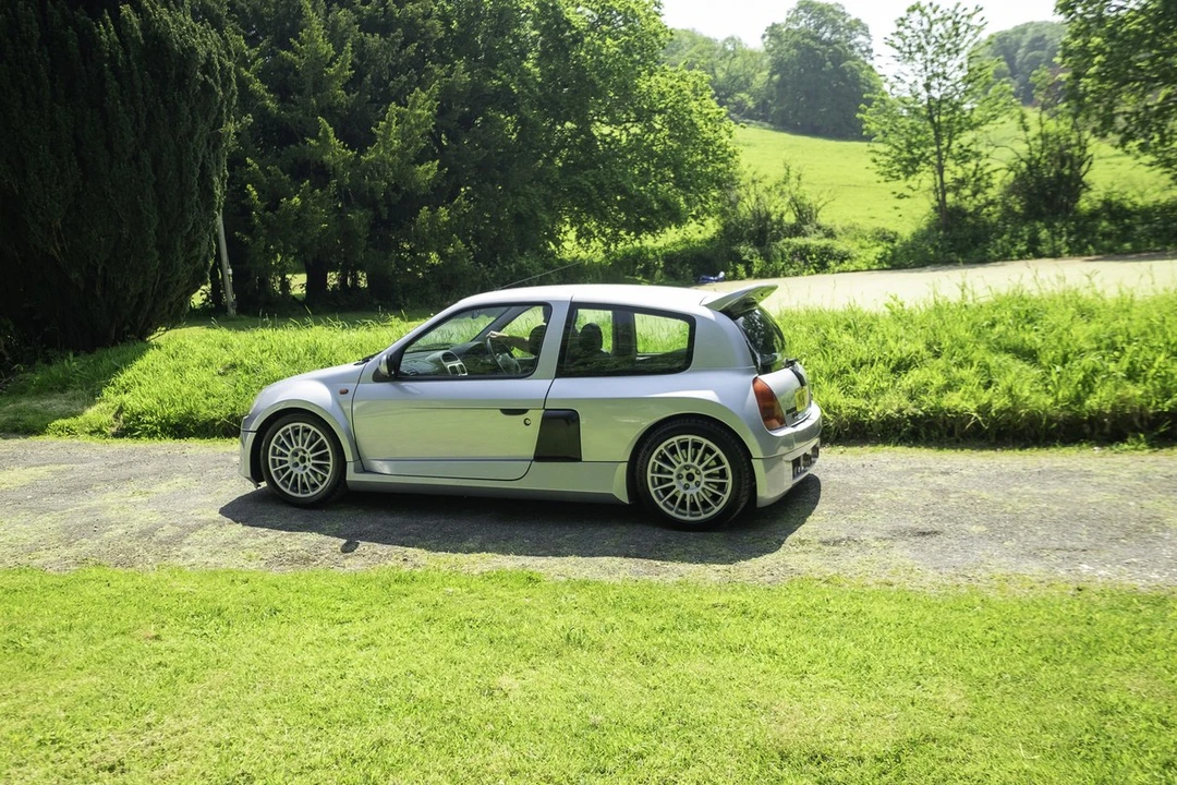 2002 Renault Clio 2nd Gen - Image 5 of 30