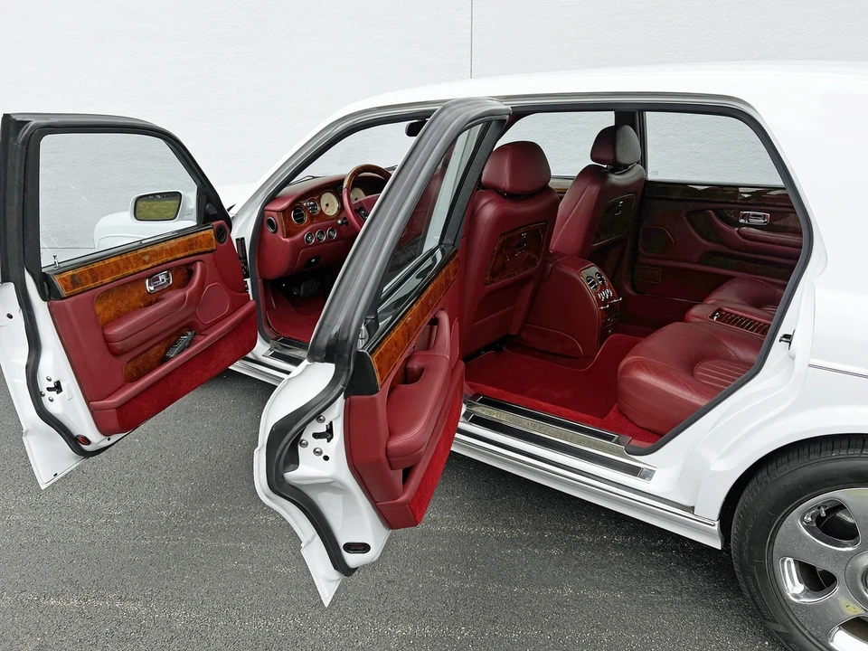 2002 Bentley Arnage - Image 18 of 21