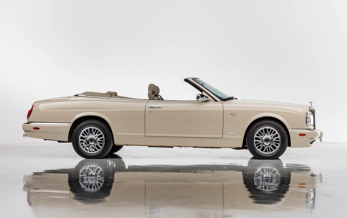 2002 Rolls-Royce Corniche Series V - Image 6 of 22