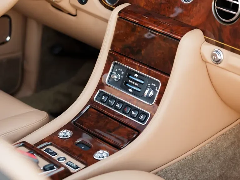 2002 Rolls-Royce Corniche Series V - Image 14 of 31