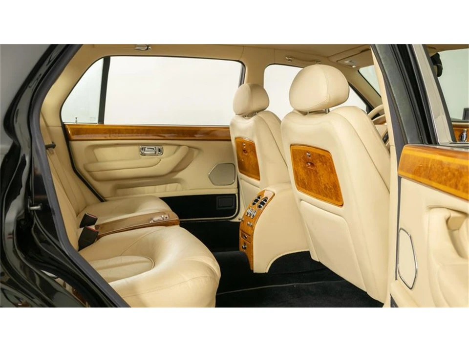 2002 Rolls-Royce - Image 9 of 31