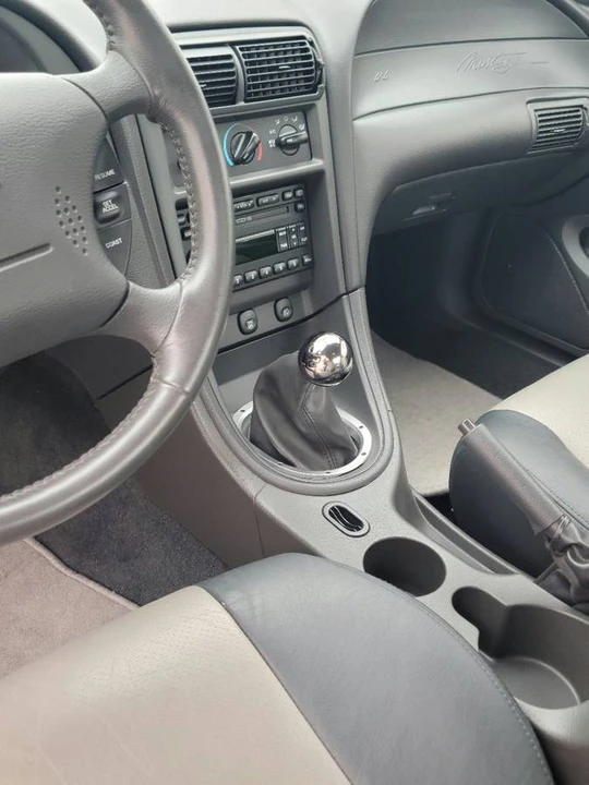 2002 Ford SN95 Mustang - Image 8 of 16