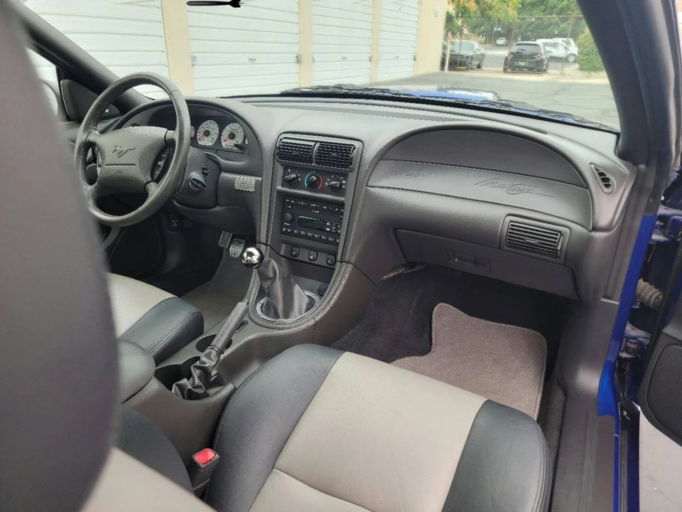 2002 Ford SN95 Mustang - Image 13 of 16