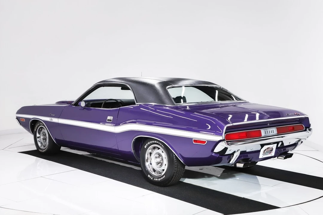 2002 Dodge Challenger - Image 6 of 31