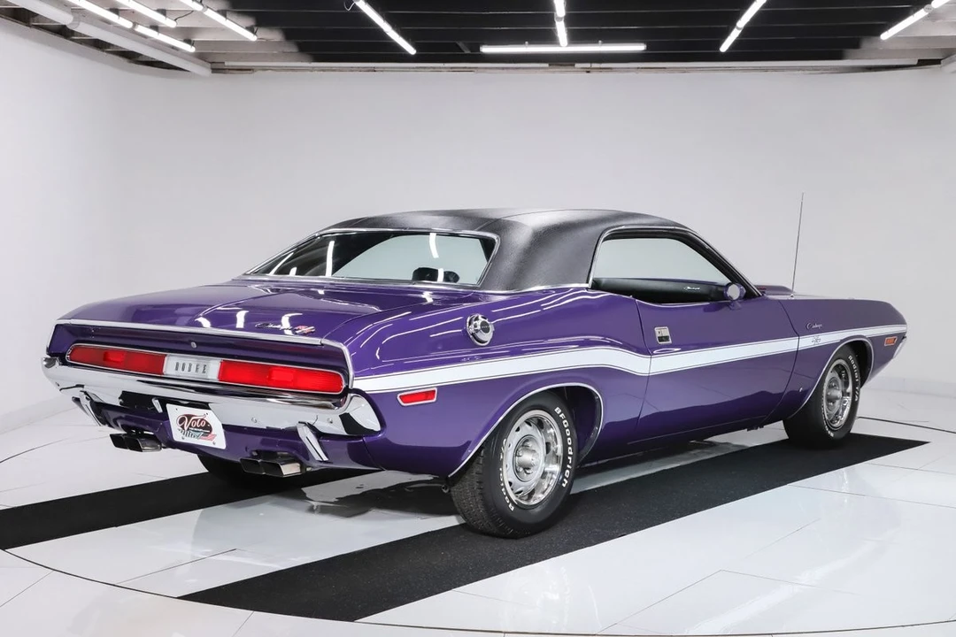 2002 Dodge Challenger - Image 23 of 31
