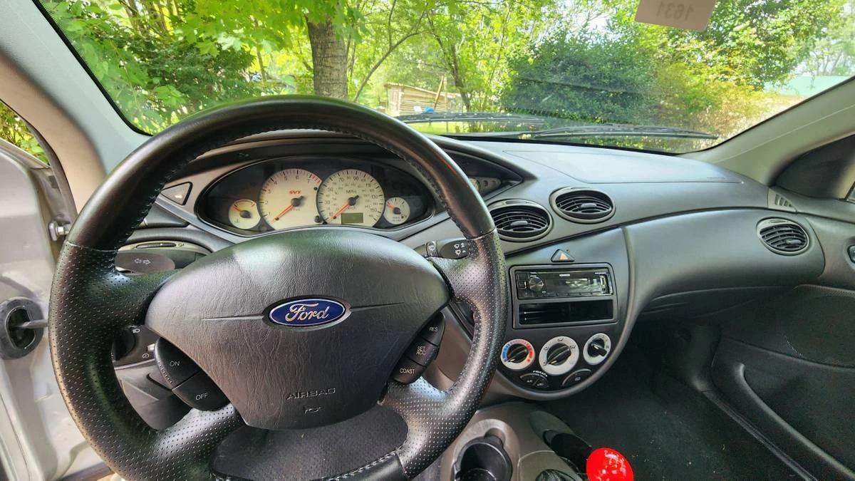 2002 Ford Focus 1st Gen - Image 6 of 8