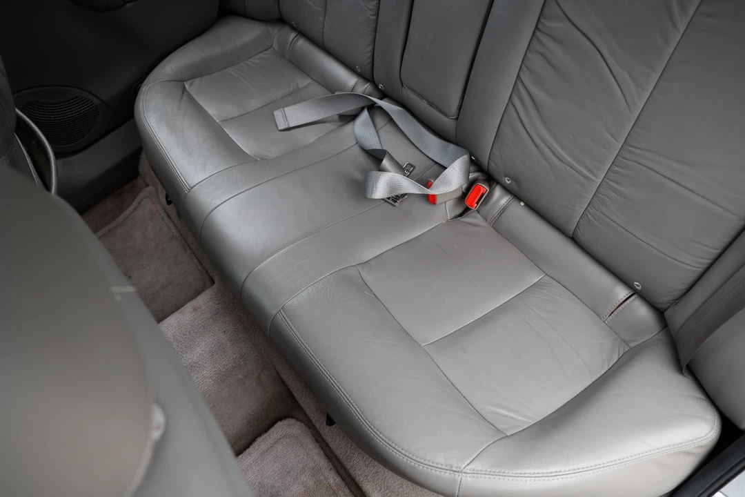 2002 Saturn - Image 10 of 21
