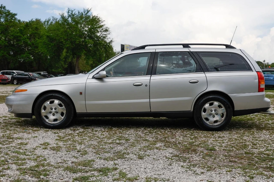 2002 Saturn - Image 3 of 21