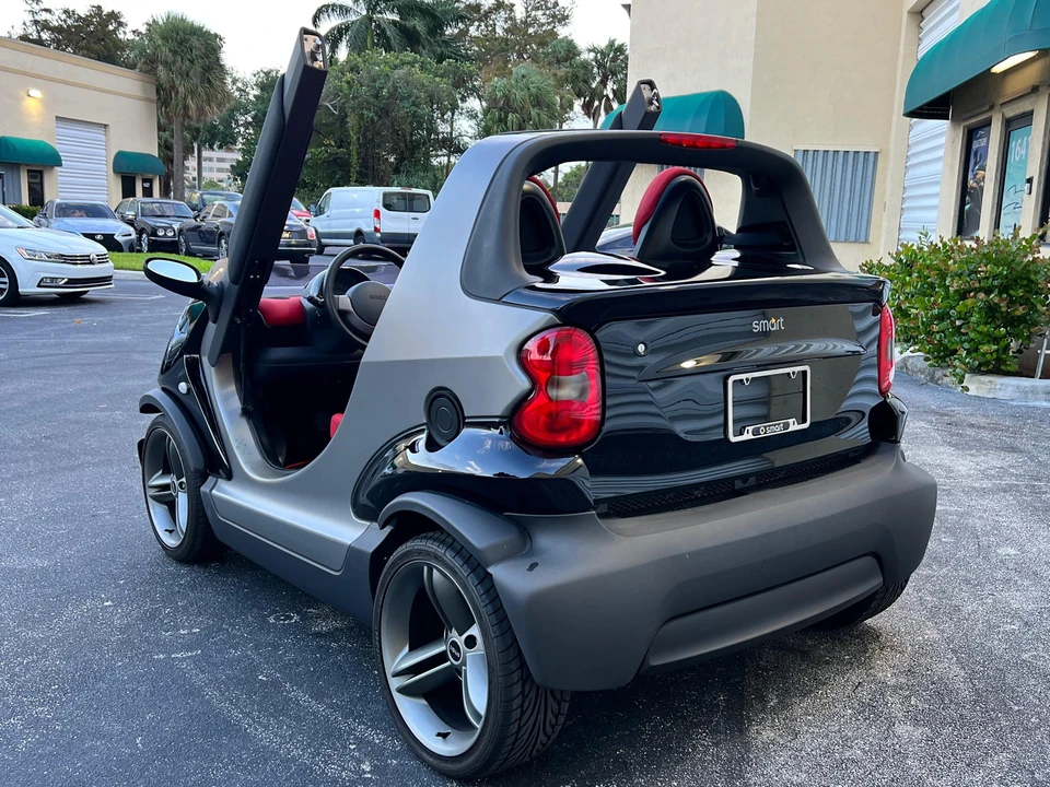 2002 Smart Crossblade - Image 9 of 31