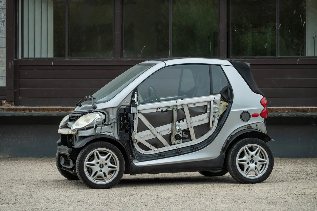 2002 Smart Fortwo 1st Gen - Image 9 of 31