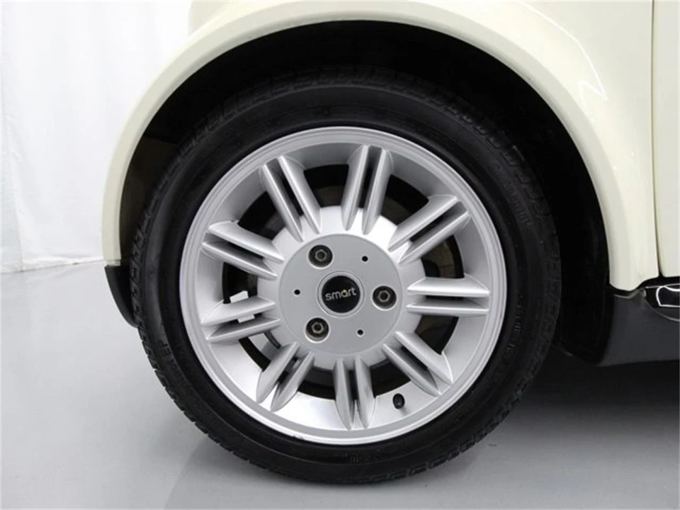 2002 Smart Fortwo 1st Gen - Image 24 of 31