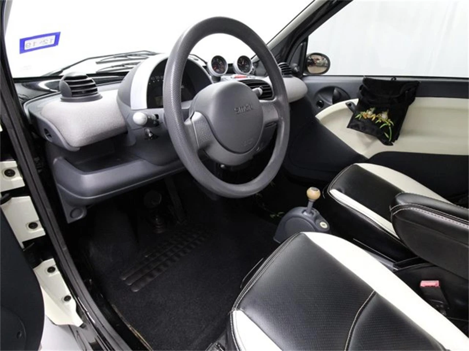 2002 Smart Fortwo 1st Gen - Image 9 of 31
