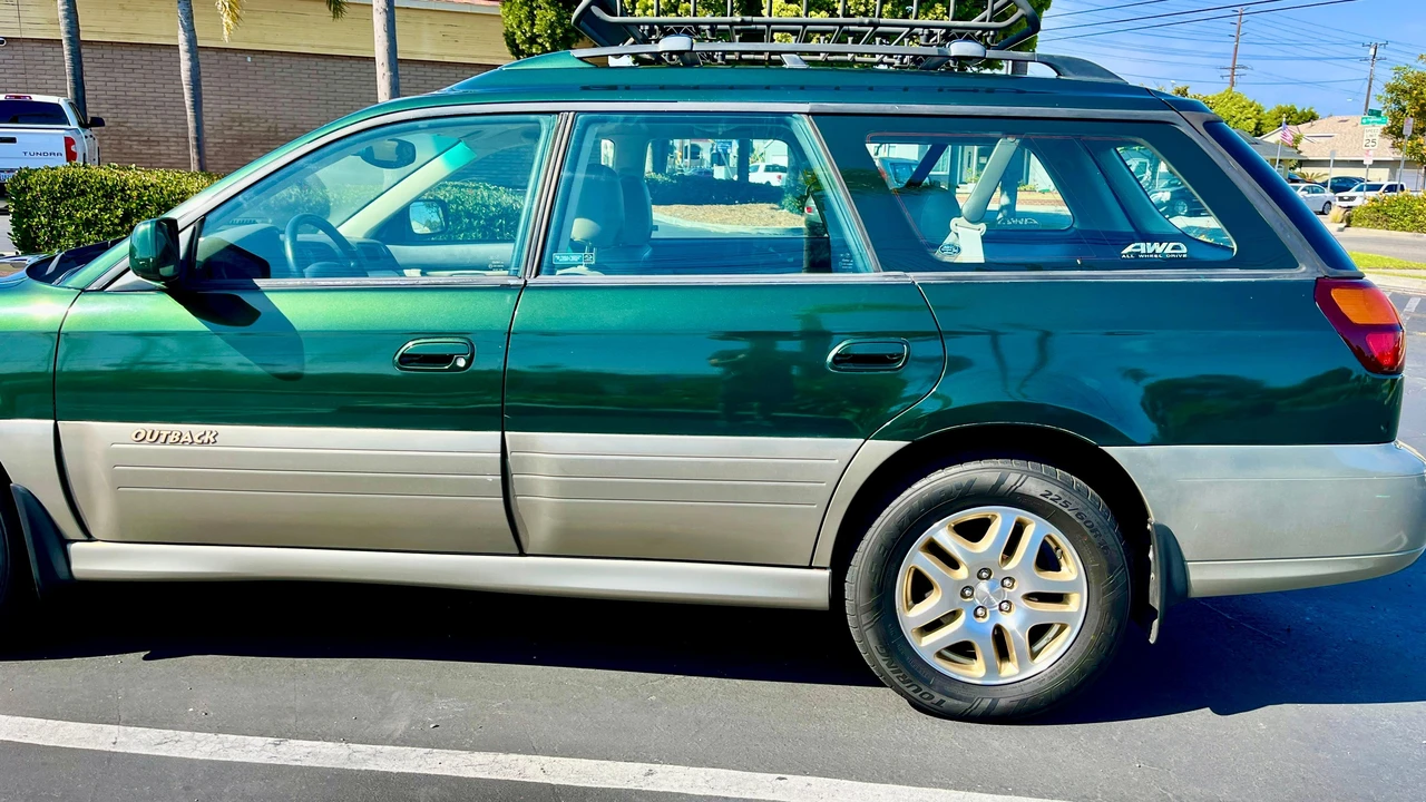 2002 Subaru Outback 2nd Gen - Image 19 of 31