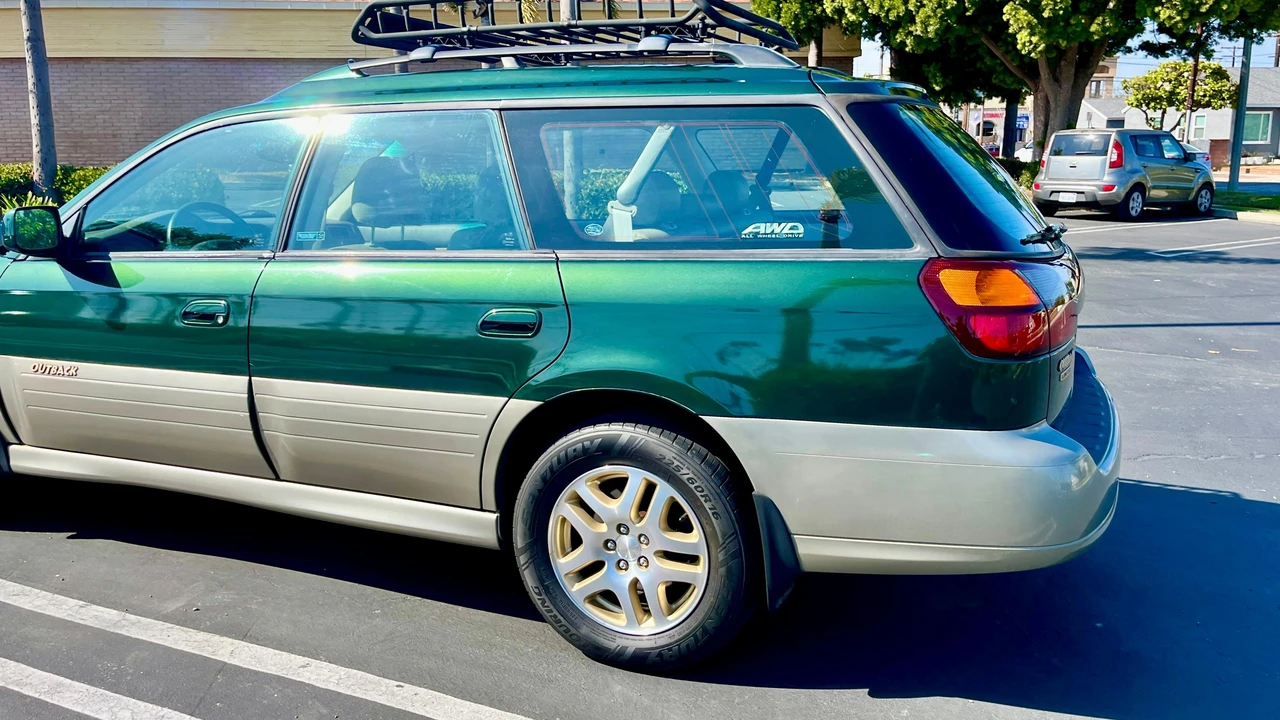 2002 Subaru Outback 2nd Gen - Image 20 of 31