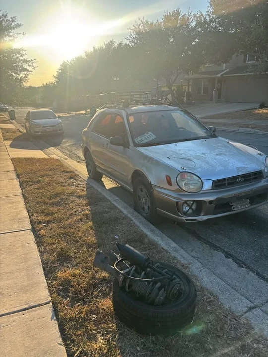 2002 Subaru Impreza 2nd Gen - Image 2 of 4