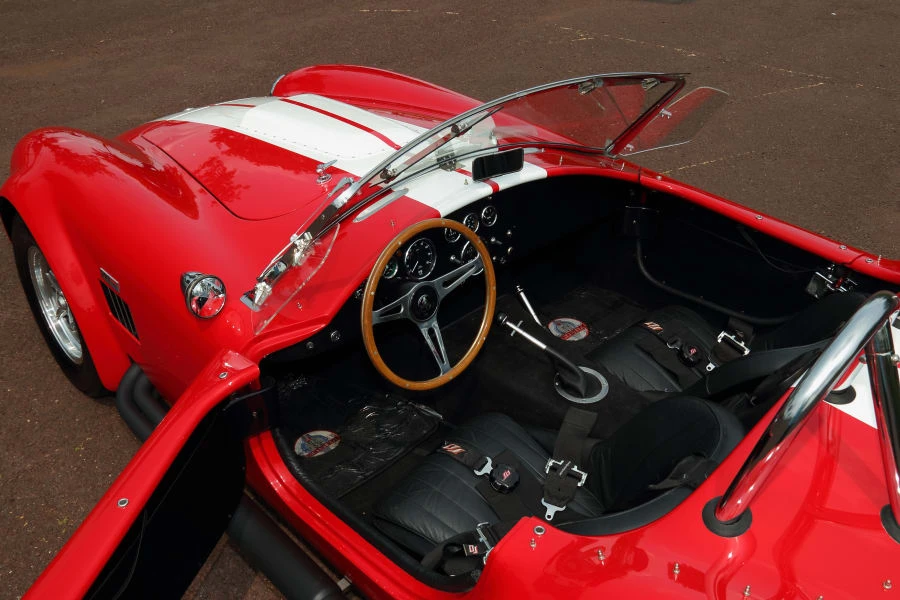 2002 Superformance - Image 16 of 25