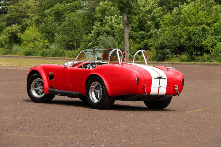 2002 Superformance - Image 9 of 25