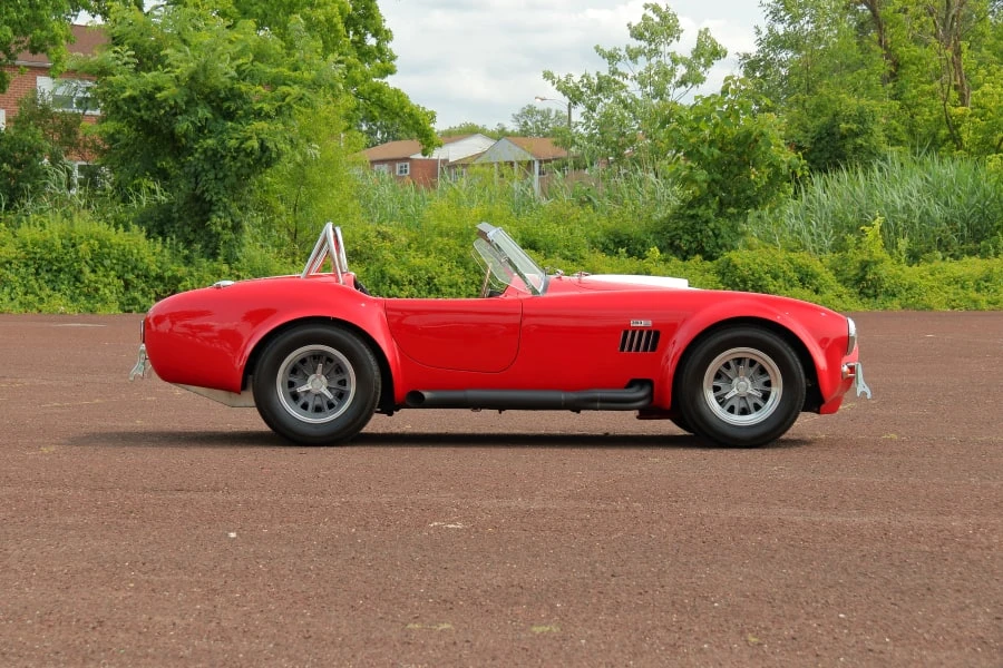 2002 Superformance - Image 2 of 25