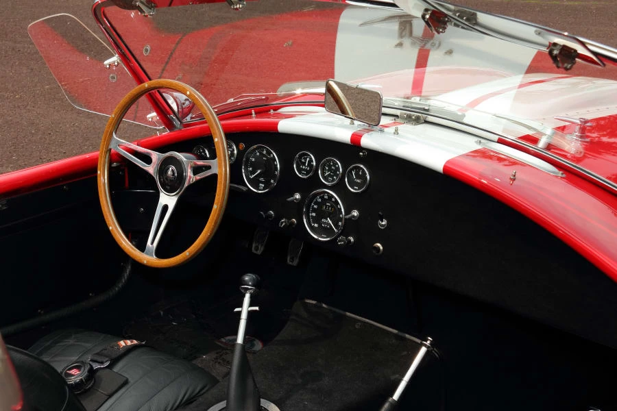 2002 Superformance - Image 18 of 25