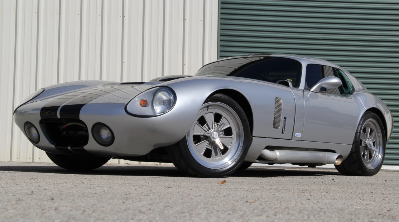 2002 Shelby Daytona Replica - Image 4 of 31