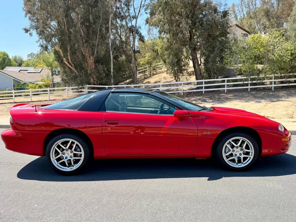 2002 Chevrolet Camaro SS 4th Gen - Image 5 of 11