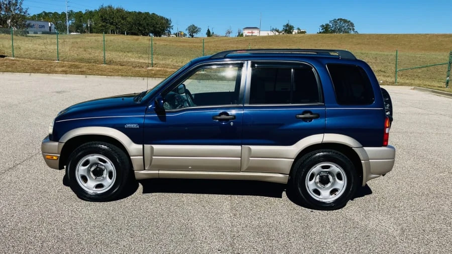 2002 Suzuki Vitara 2nd Gen - Image 2 of 10
