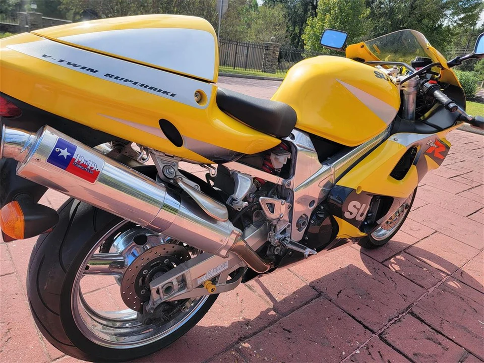 2002 Suzuki Motorcycles - Image 10 of 27