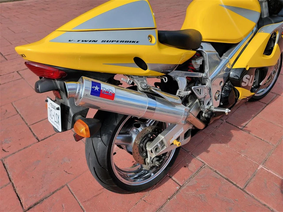 2002 Suzuki Motorcycles - Image 19 of 27