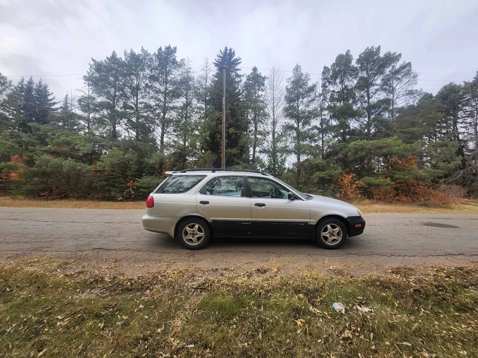 2002 Suzuki - Image 3 of 8