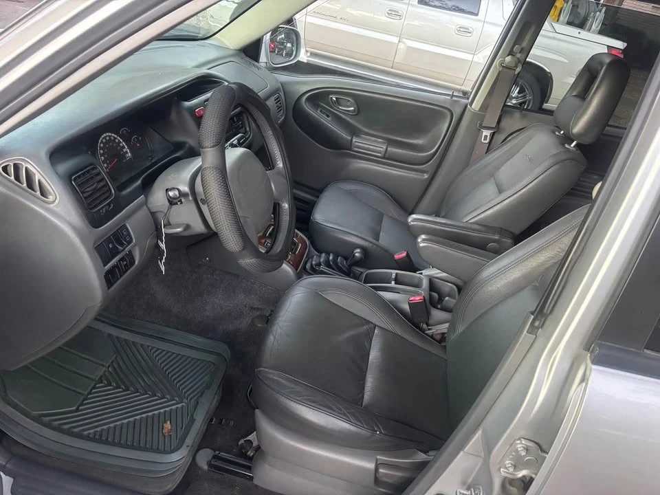 2002 Suzuki Vitara 2nd Gen - Image 2 of 9