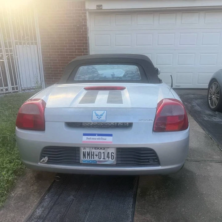 2002 Toyota MR2 Spyder/MR-S - Image 4 of 19