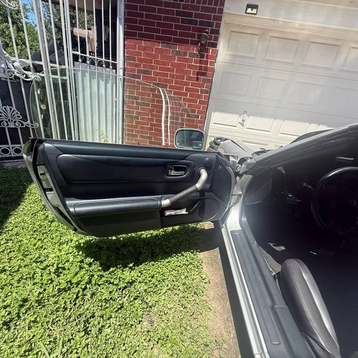 2002 Toyota MR2 Spyder/MR-S - Image 18 of 19