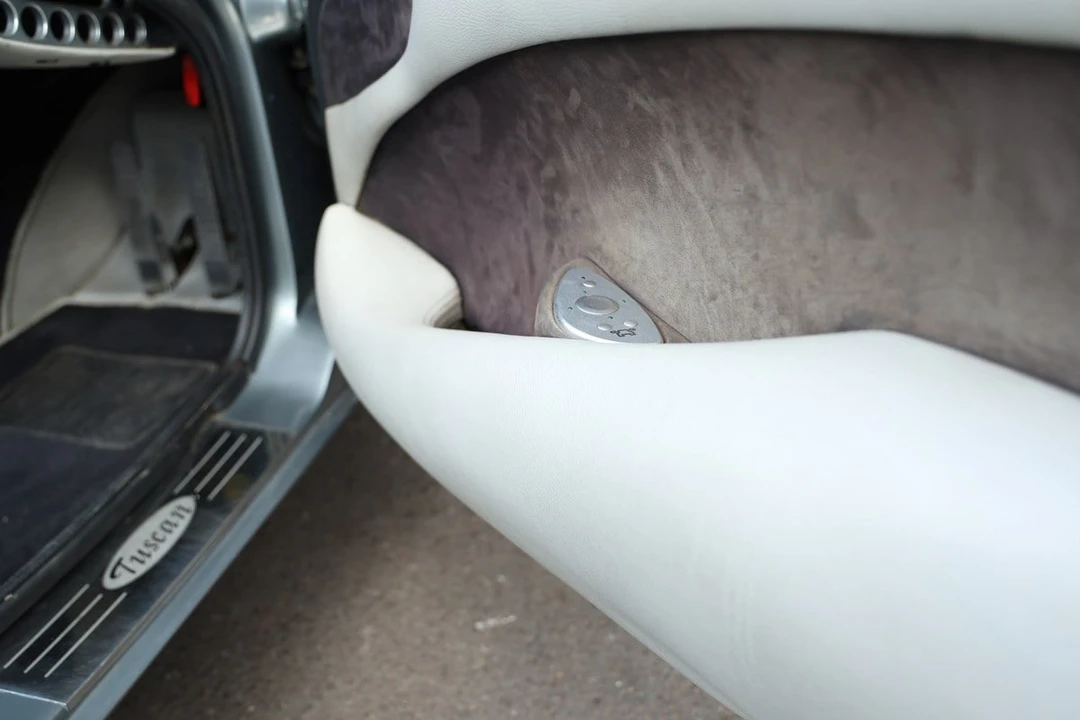 2000 TVR Tuscan - Image 25 of 30
