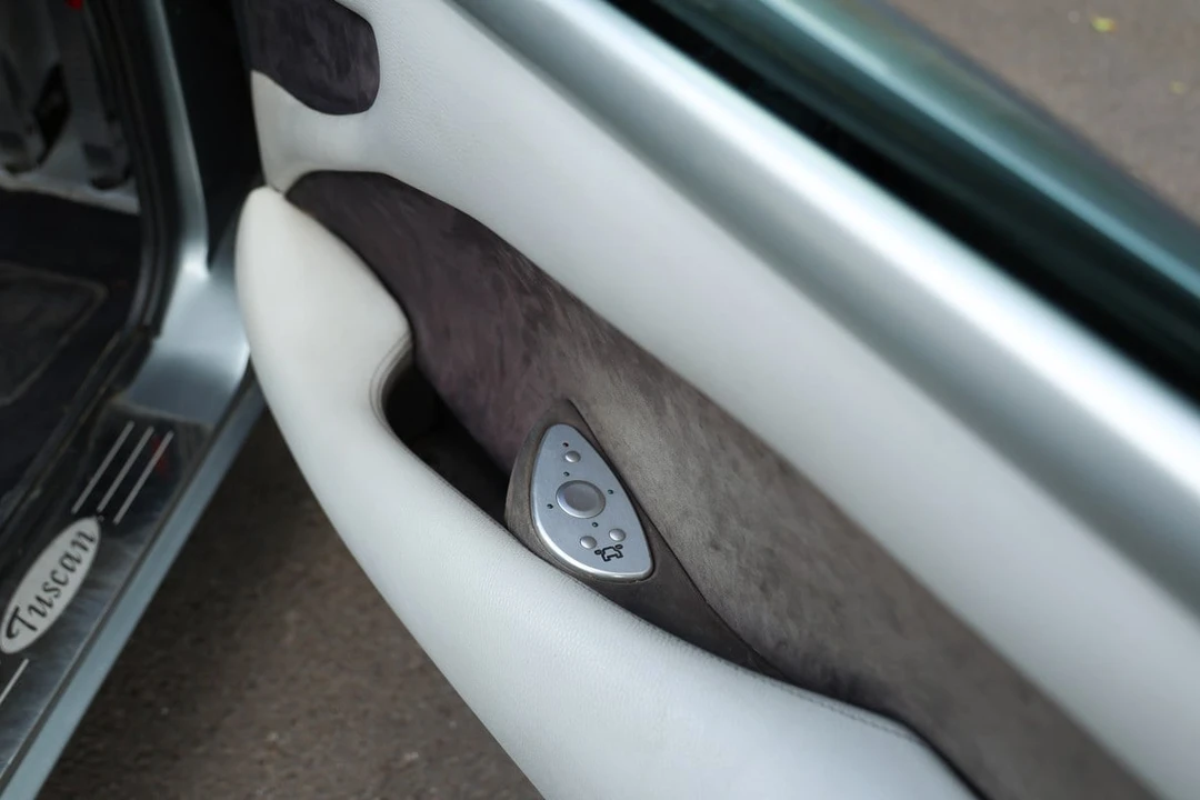 2000 TVR Tuscan - Image 23 of 30
