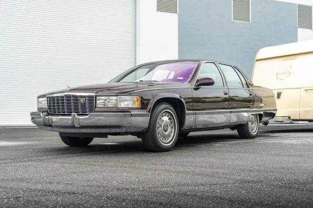 2002 Cadillac Fleetwood - Image 10 of 14