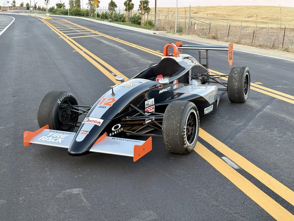 2002 Renault - Image 9 of 21