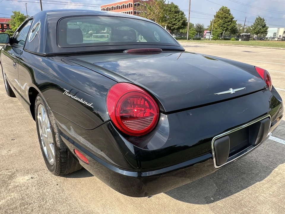 2002 Ford Thunderbird 11th Gen - Image 9 of 21