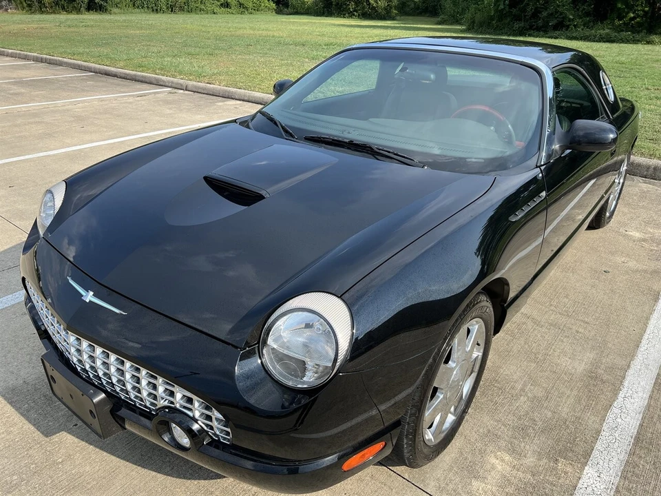 2002 Ford Thunderbird 11th Gen - Image 13 of 21